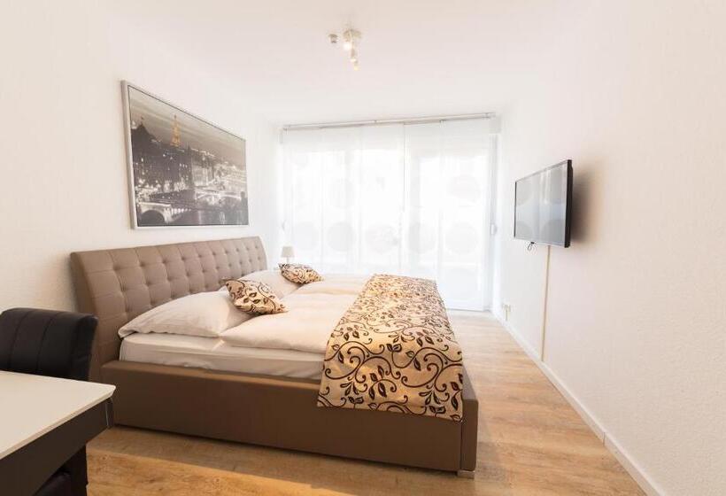 Номер Стандарт с Балконом, Friends Hotel Bad Salzuflen