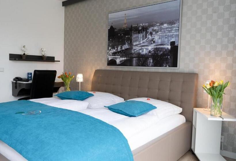 Номер Superior с Балконом, Friends Hotel Bad Salzuflen