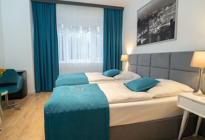 Номер Стандарт, Friends Hotel Bad Salzuflen