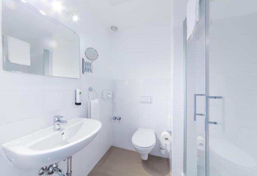 Номер Superior с Балконом, Friends Hotel Bad Salzuflen