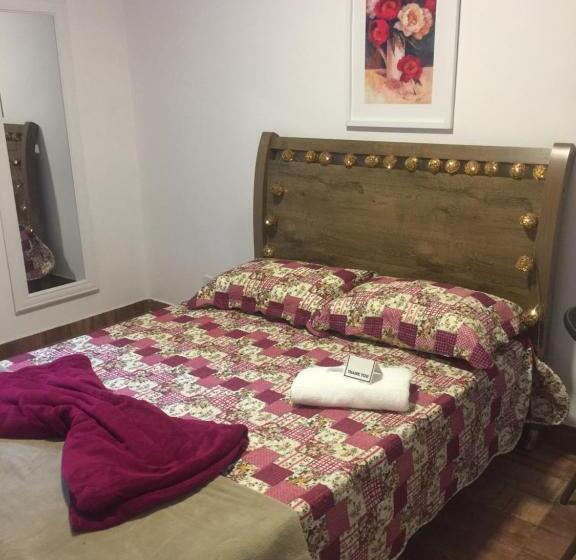 Люкс Вид на Сад, Hostel 040