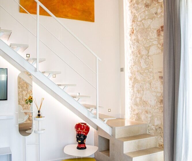 Standard Szoba, Caportigia Boutique