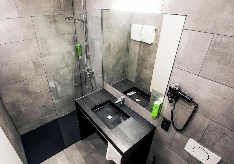 标准单人间, Riku Hotel Ulm
