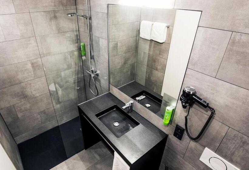 غرفة قياسية فردية, Riku Hotel Ulm