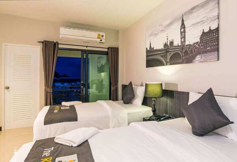Quarto Deluxe, The Rich Sotel