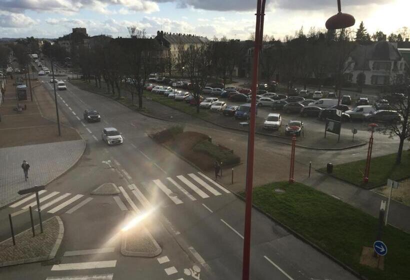 חדר סטנדרט, De Bretagne