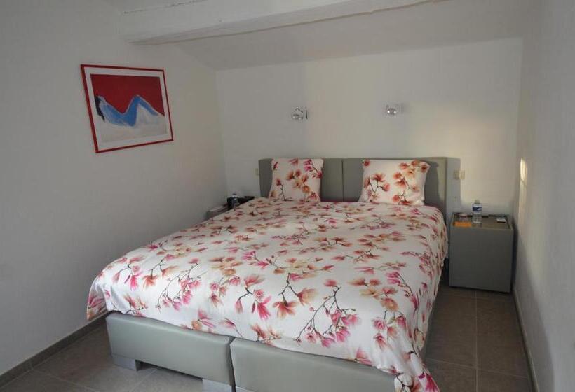Номер Deluxe, Domaine De Claude