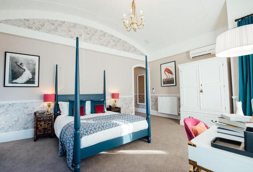 Номер Deluxe, Banyers House