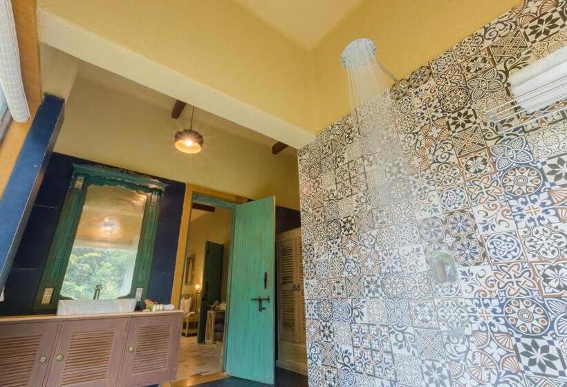 1침실 수피리어 빌라, Vannraj Resort And Spa