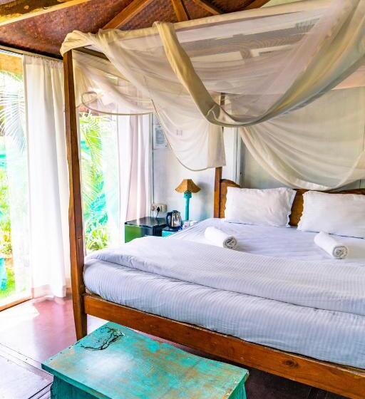 Бунгало Стандарт, Village Susegat Beach Resort