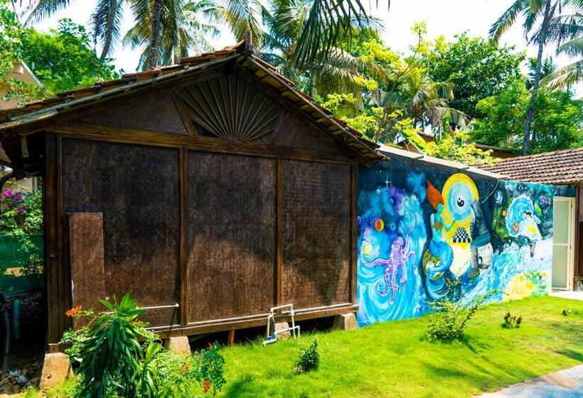Бунгало Deluxe, Village Susegat Beach Resort