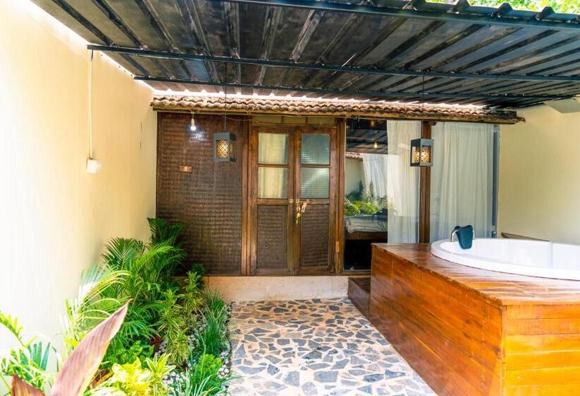 Бунгало Deluxe, Village Susegat Beach Resort