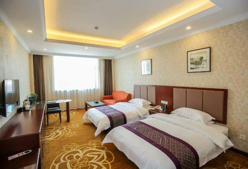 Quarto deluxe, New Knight Royal Hotel Airport And International Resort