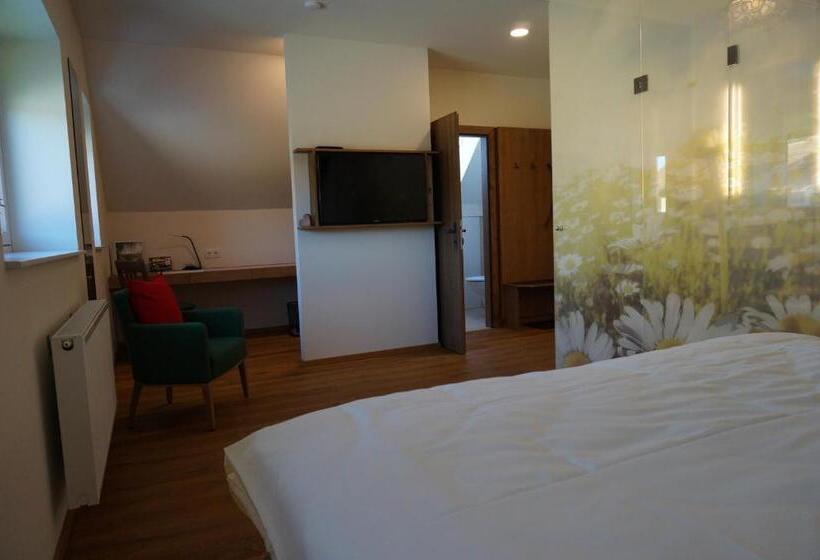 スタンダードルーム, Weingut Und Gästezimmer Perner