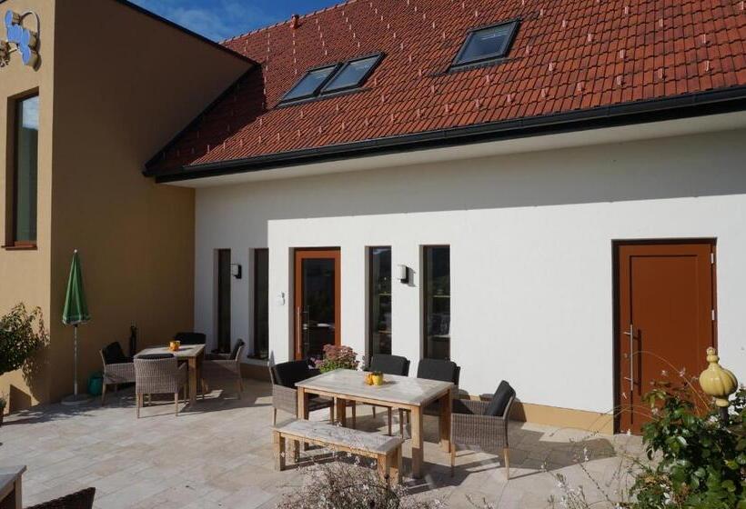 Номер Стандарт Вид на Сад, Weingut Und Gästezimmer Perner