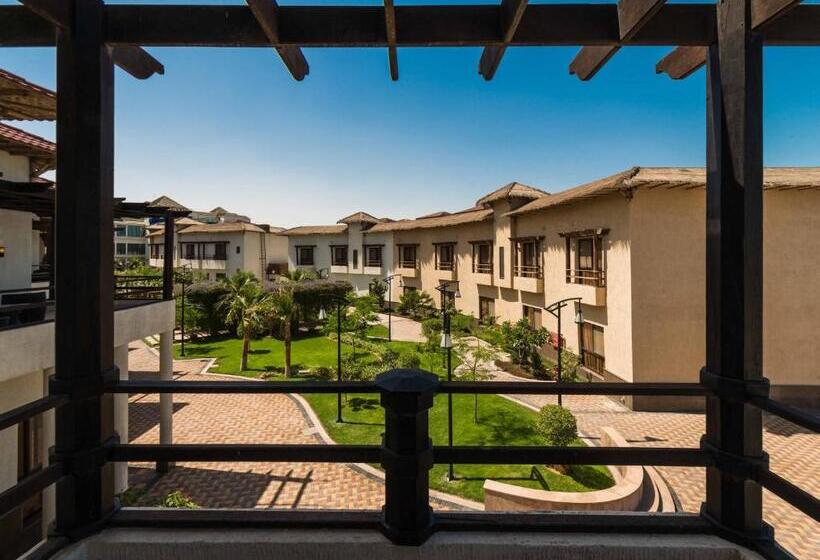 Вилла 3 Спальни, Braira Al Azizya Hotel & Resort