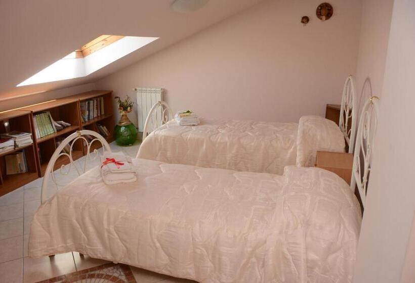 Люкс с Террасой, B&b Villa San Leonardo