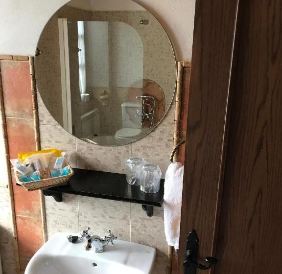 اتاق استاندارد با وان آب گرم, Y Apartamentos Penarronda Playa