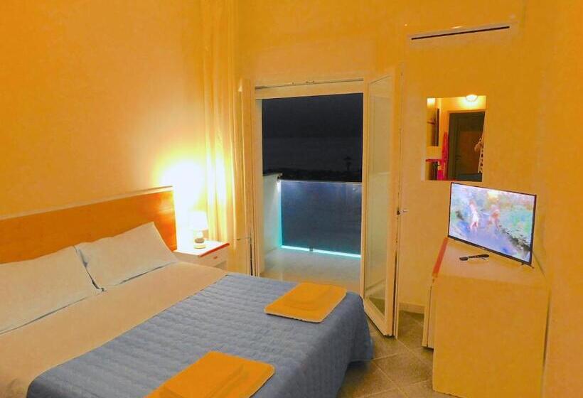 غرفة سوبيريور, Albergo Lido Diomedee