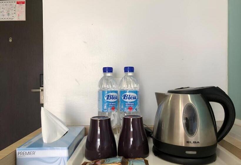Номер Стандарт, Double Happiness