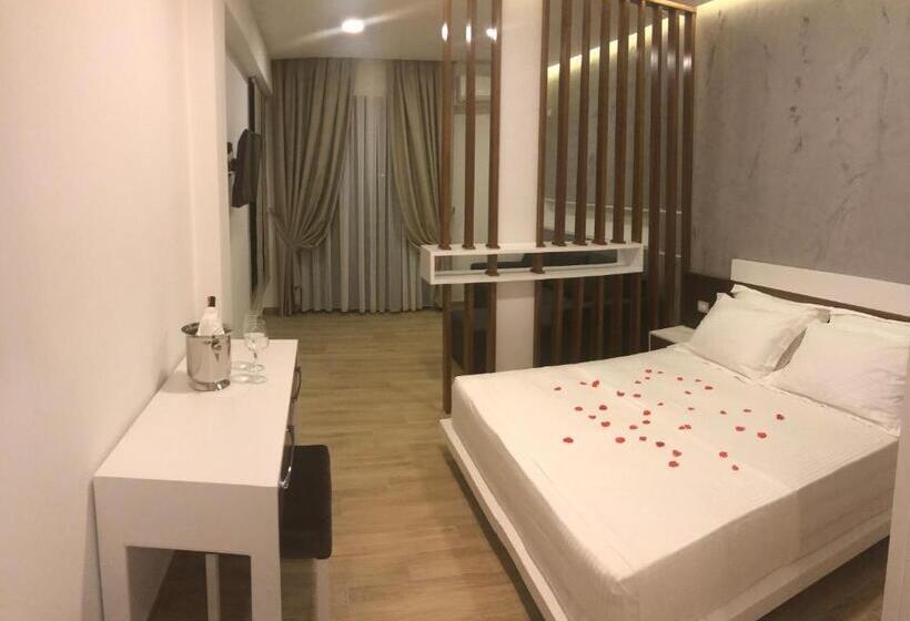Номер Стандарт, Mirage