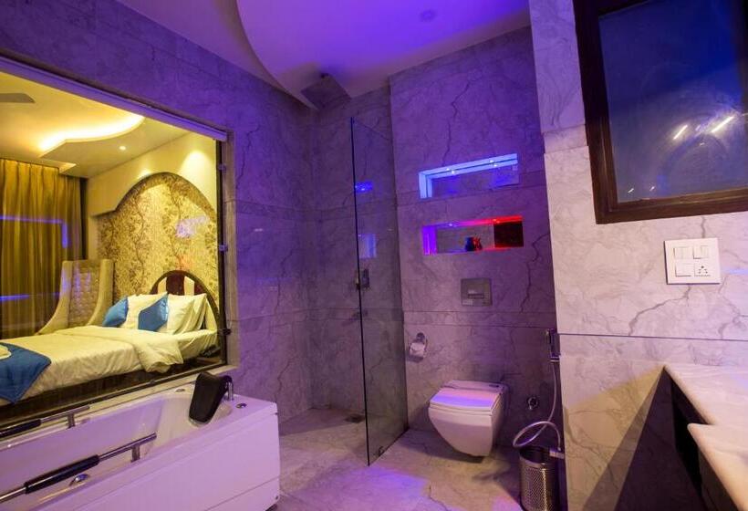 Президентский Люкс, Winsome Resort & Spa Corbett