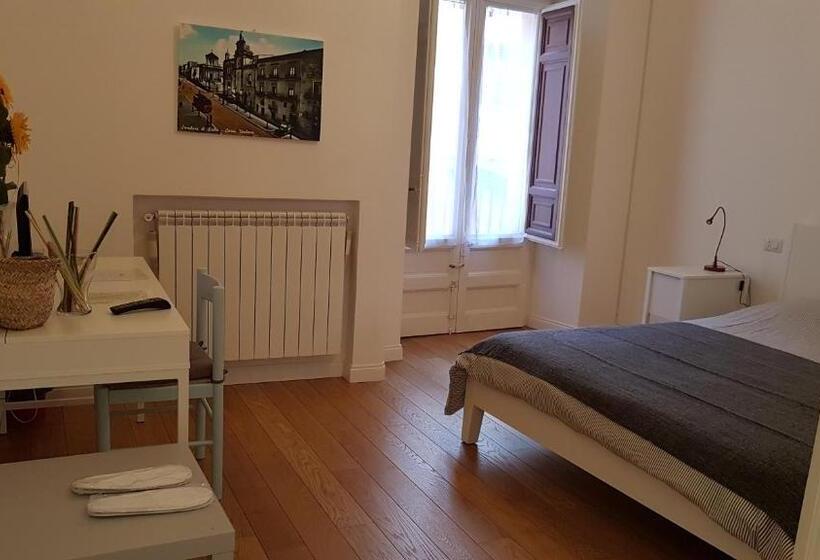 اتاق استاندارد, Il Cortile Del Marchese Beccadelli