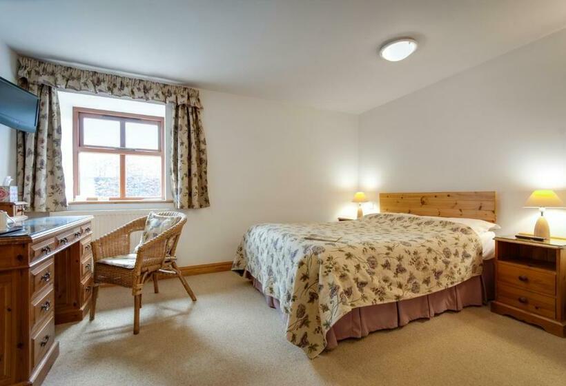 Номер Стандарт, Parr Hall Farm, Eccleston