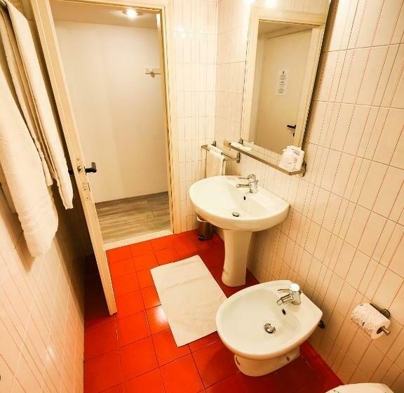 Quarto Estandar, Albergo B&b Tenesi