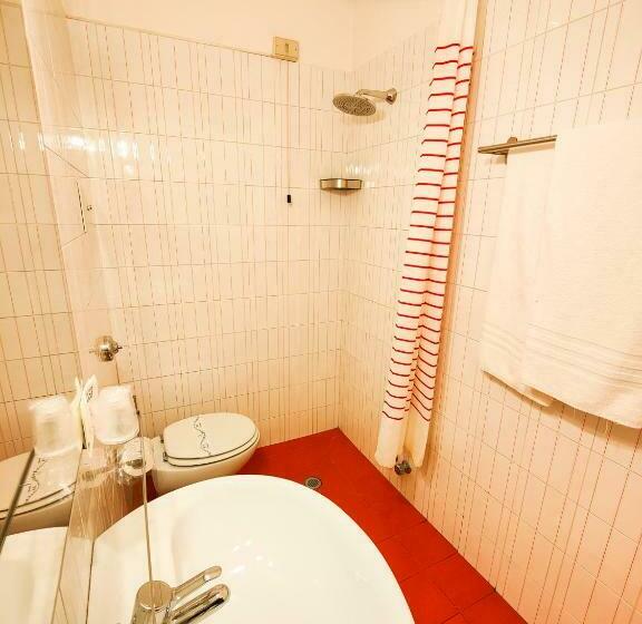 스탠다드 룸, Albergo B&b Tenesi