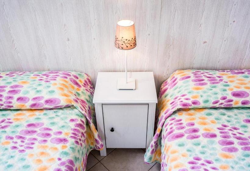 Номер Стандарт Вид на Сад, La Casa Di Linda