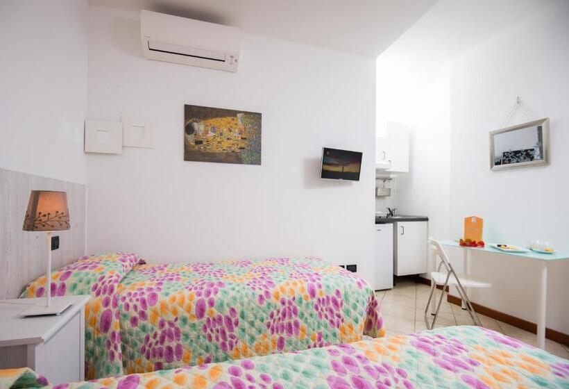 Номер Стандарт Вид на Сад, La Casa Di Linda