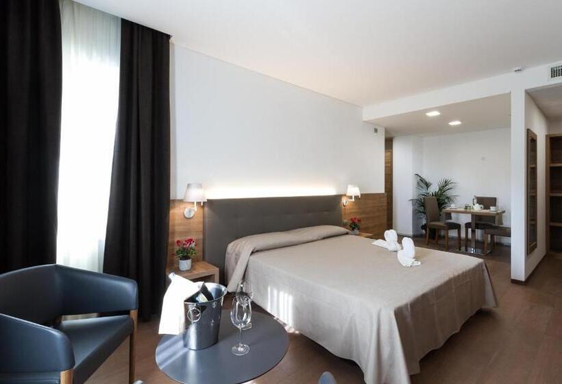 스위트, Albergo Al Tarcentino