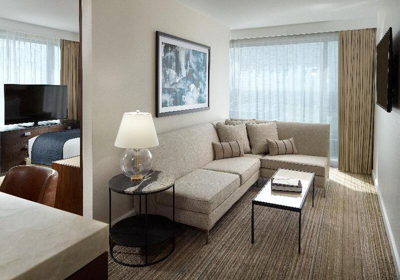 带2个卧室的套房, Omni Frisco At The Star