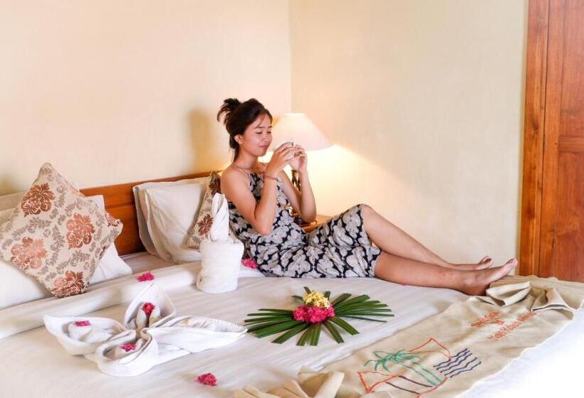 풀장 전망 디럭스 룸, Amed Cafe & Hotel Kebun Wayan