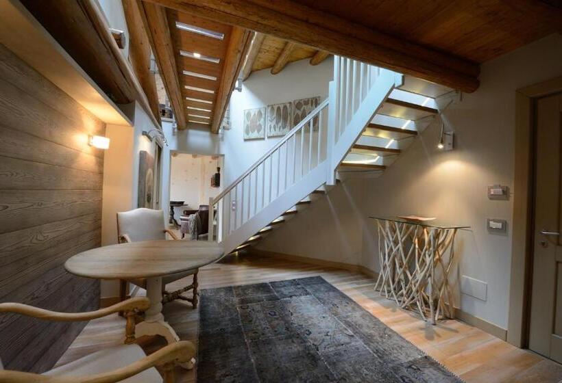 سوییت, Vecchia Stazione Mountain Elegance