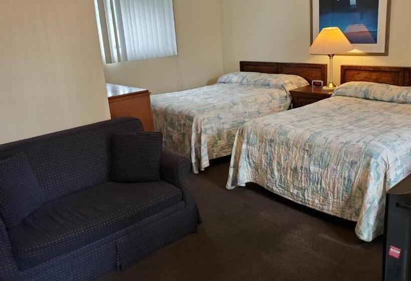 带2个双人床的标准工作室, Wasaga Beach Inn And Cottages