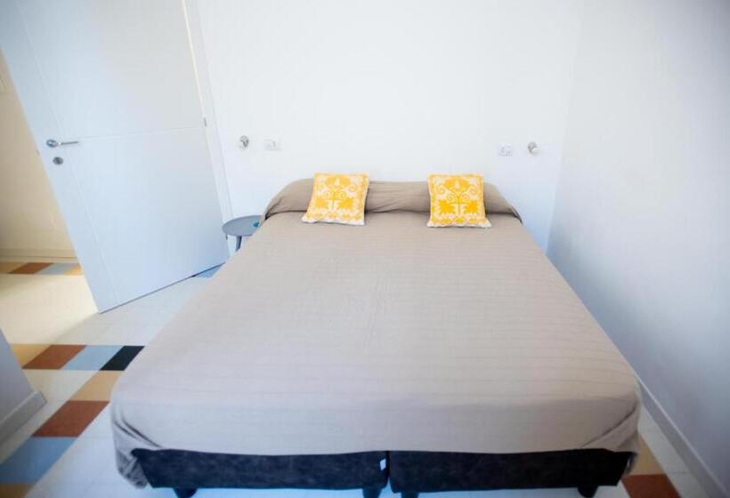 Номер Стандарт, B&b Angioy 18