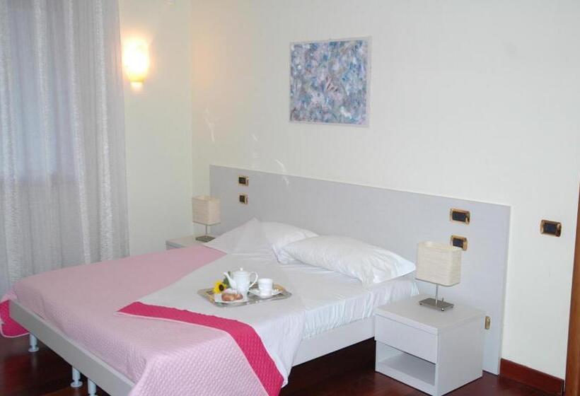 Номер Deluxe с Гидромассажем, B&b Nelly