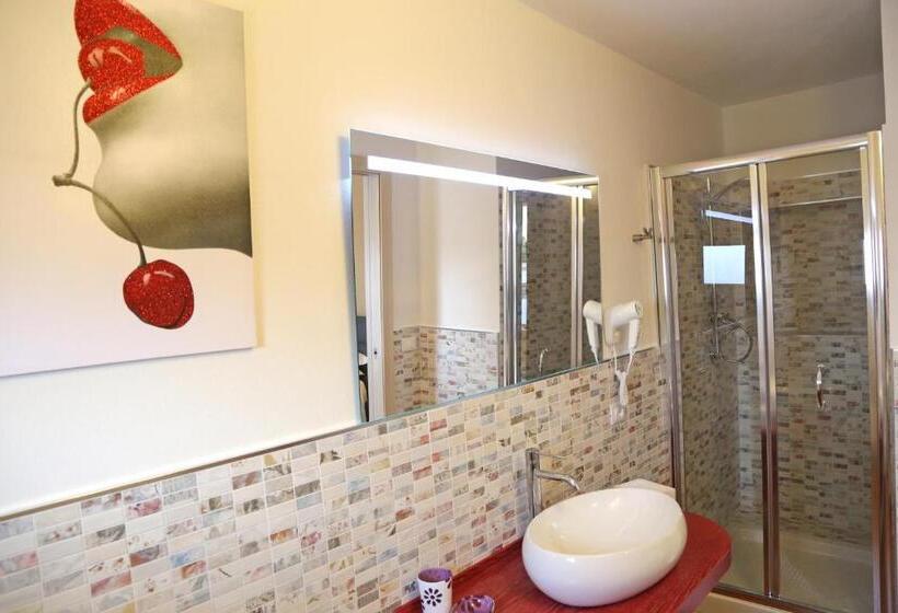 Quarto Triplo Deluxe, Villa Piana