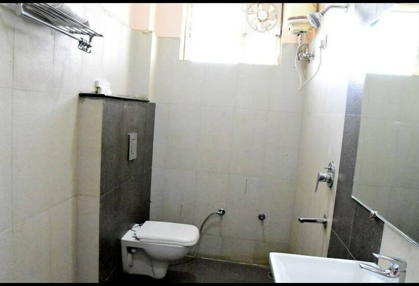 اتاق لوکس, Midtown Grand