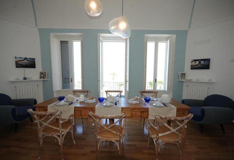 Номер Deluxe Вид на Море с Балконом, Maremaris B&b