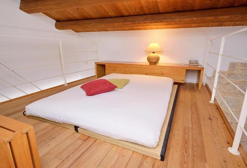 سوئیت 2 خوابه, Petrantica Resort