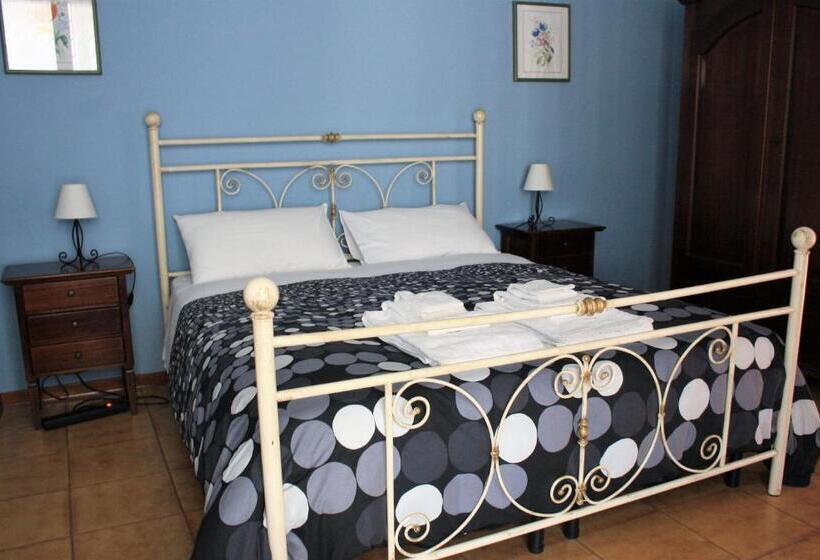 اتاق استاندارد با چشم‌انداز باغ, B&b Verdegiada