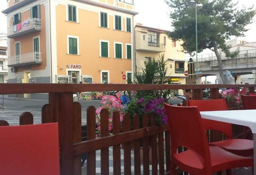 اتاق استاندارد, La Marinella