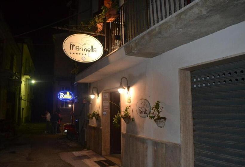 اتاق استاندارد چهار تخته, La Marinella