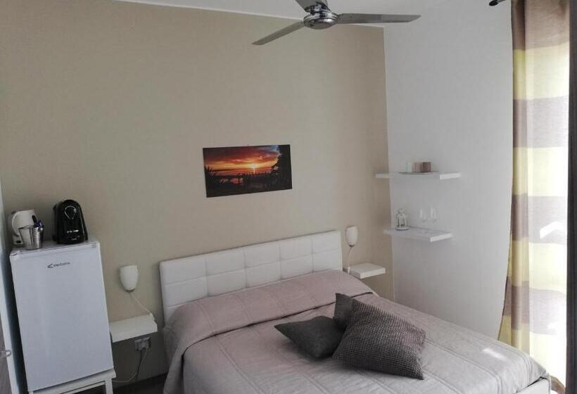 Quarto Estandar Cama King, La Scogliera