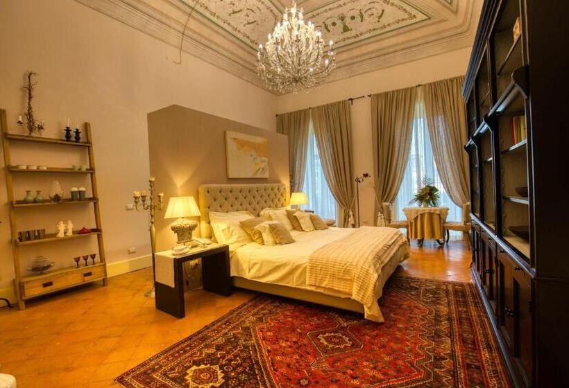 سوئیت با وان آب گرم, Corte Rossetti Le Dimore Luxury B&b
