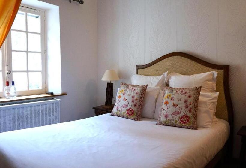 Номер Стандарт, Hôtel Restaurant Le Manoir De Montesquiou