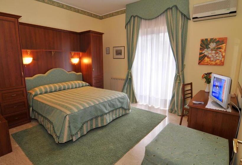 اتاق استاندارد, Ristorante Thomas